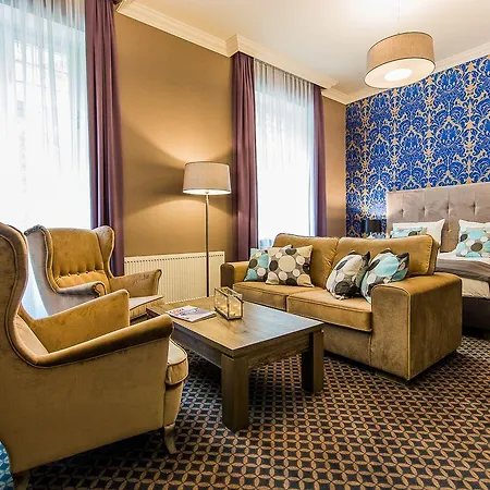 Otel Debowy Biowellness & Gory Sowie 4*