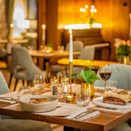 Otel Debowy Biowellness & Gory Sowie 4*